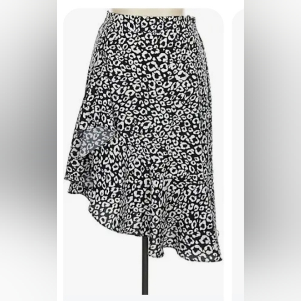 Black and White Leopard Print Women's Skirt